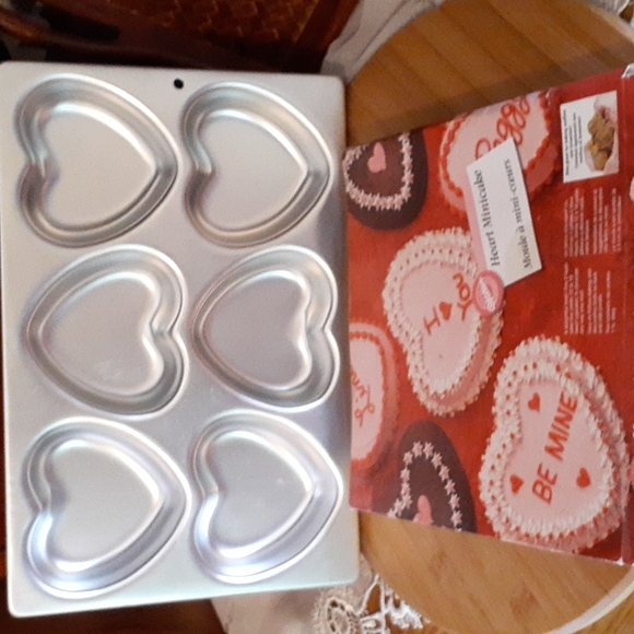 👉*WILTON* MINI HEARTS PAN ❤ CUTE & ADORABLE CAKES & COOKIES - Picture 2 of 7